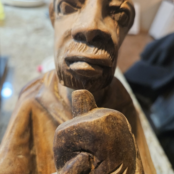 Statue - Picture 6 of 16